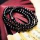 Bracelet Tibétain, Mala en perles de bois noir 6mm.
