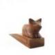 Cale-porte chat en bois marron sculpté à la main