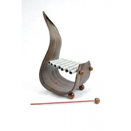 Xylophone en feuille de cocotier, fabrication à la main