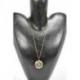 Collier Aromathérapie avec pendentif diffuseur de parfum, doré.