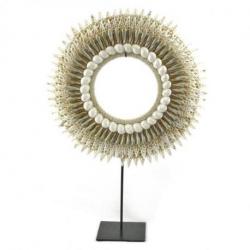 Collier décoratif Bohème en Coquillages ø40cm et son socle Collier décoratif Bohème en Coquillages ø40cm et son socle