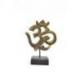 Statuette symbole Ôm (Aum) en bois sculpté. Décoration indienne.