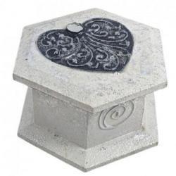Écrin hexagonal en bois pour bijoux motif coeur 9cm