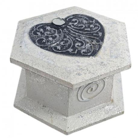 Écrin hexagonal en bois pour bijoux motif coeur 9cm