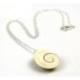 Collier pendentif coquillage Œil de Sainte Lucie + chaîne acier