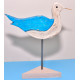 Mouette  coloris bleu et blanc , viellie, sur socle bois  hauteur 30  cm env